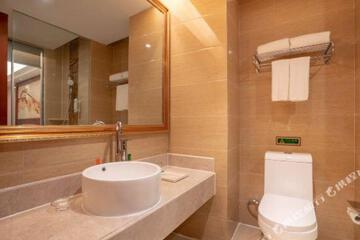 Photo 8