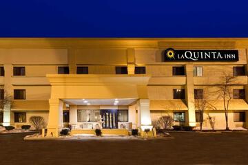 La Quinta Inn & Suites by Wyndham Chicago Willowbrook