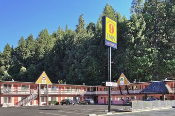 National 9 Inn Placerville