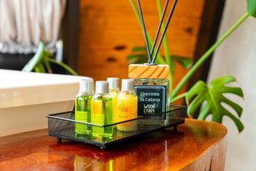 Bathroom amenities