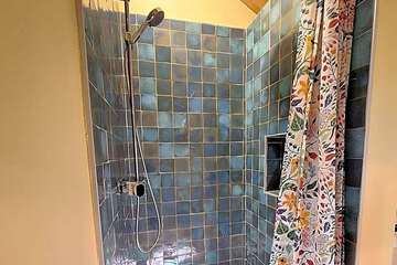 Photo 48