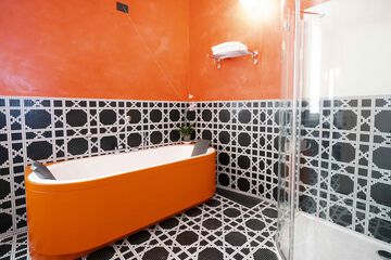 Jetted tub