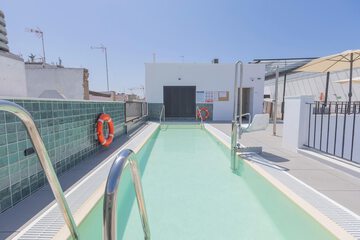 Rooftop pool