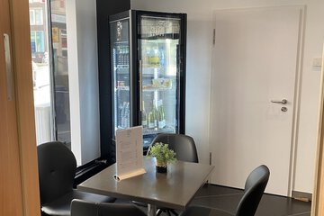 Snack bar