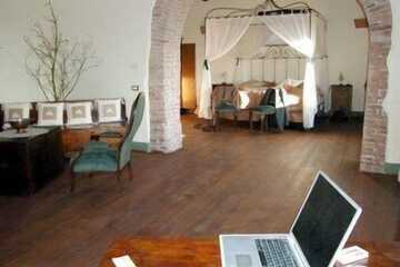In-room business center