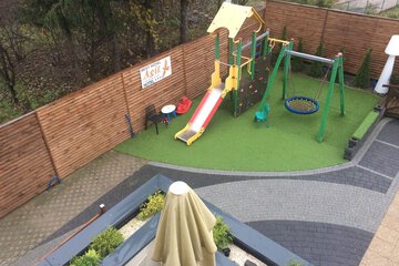 Children's play area - outdoor