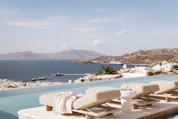 Infinity pool