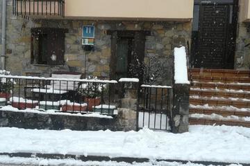 Photo 33