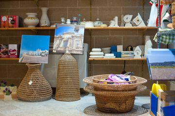 Gift shop