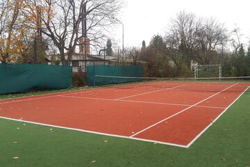 Tennis court