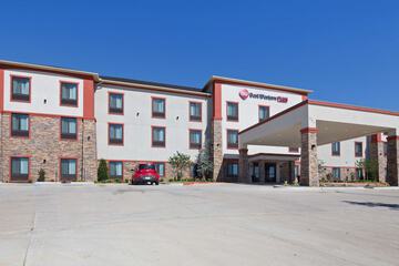 Best Western Plus Wewoka Inn & Suites