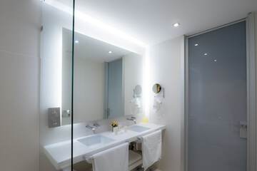 Bathroom sink