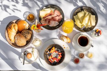 Breakfast meal
