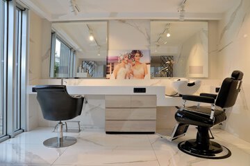 Hair salon