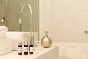 Bathroom amenities