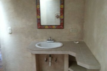 Bathroom sink