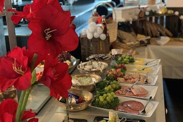 Breakfast buffet