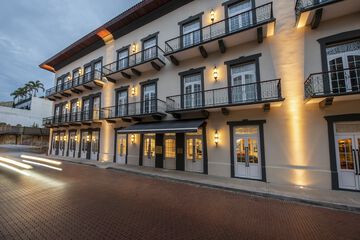 Front of property - evening/night