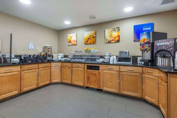 Breakfast/Coffee Service 42 of 50