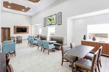 Breakfast/Coffee Service 43 of 45