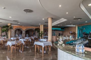 Food court