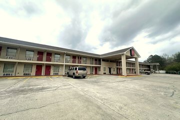 OYO Hotel East Macon I-75