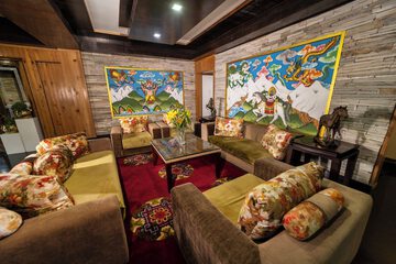 Lobby sitting area