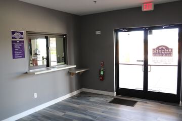 Check-in/check-out kiosk