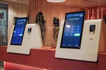 Check-in/check-out kiosk
