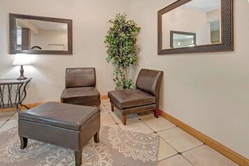 Hotel Interior 8 of 32