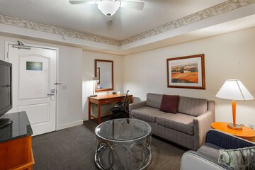Room 40 of 67