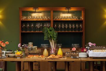 Breakfast buffet