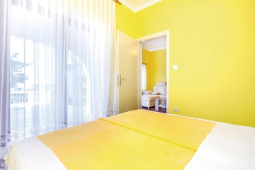 guest_rooms