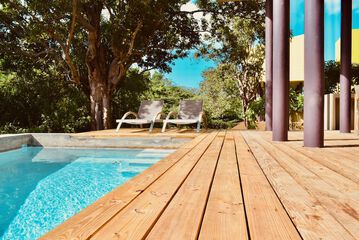 Private pool