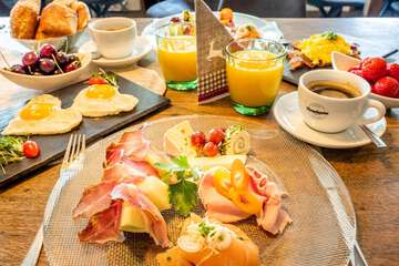 Breakfast buffet