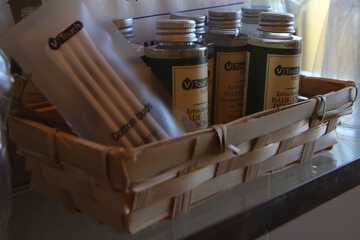 Bathroom amenities