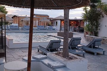Sundeck