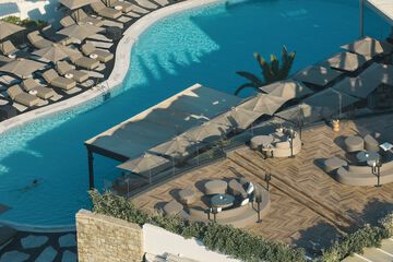 Infinity pool