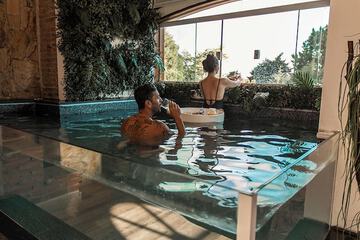Private pool