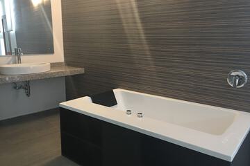Jetted tub