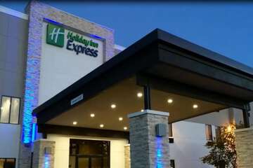 Holiday Inn Express & Suites Oklahoma City Airport by IHG