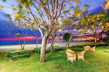 Beach bar