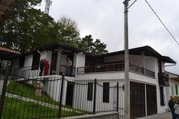 Photo 6