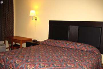 Room 13 of 16