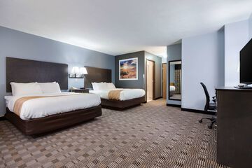 Room 13 of 38