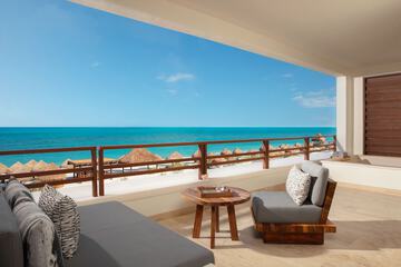 Beach/ocean view