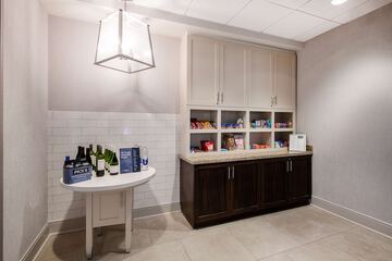 Snack bar