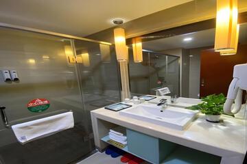Photo 43