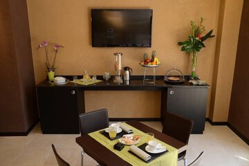 Breakfast area