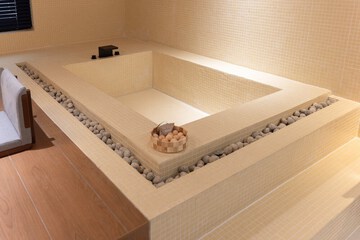 Private spa tub